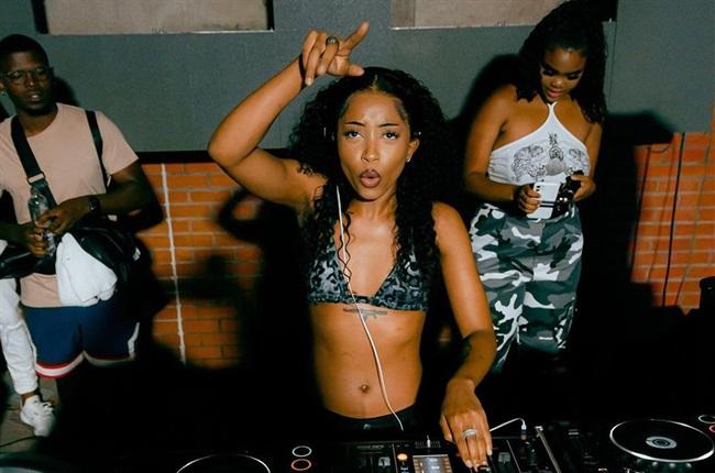 5 Top DJ Pools for Afro Music Enthusiasts